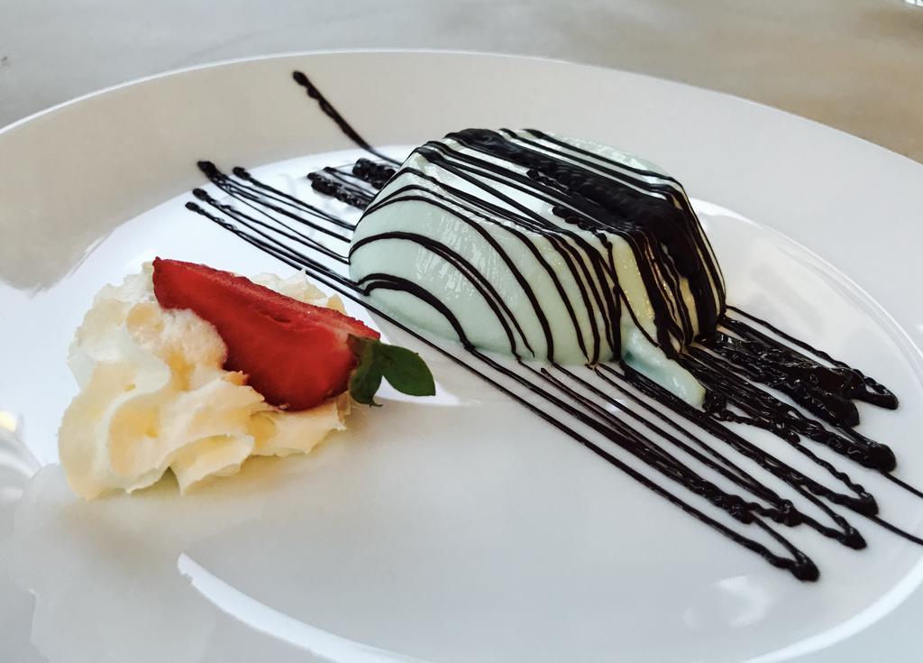 Hotel Butterfly 蒙特卡蒂尼泰尔梅 外观 照片
